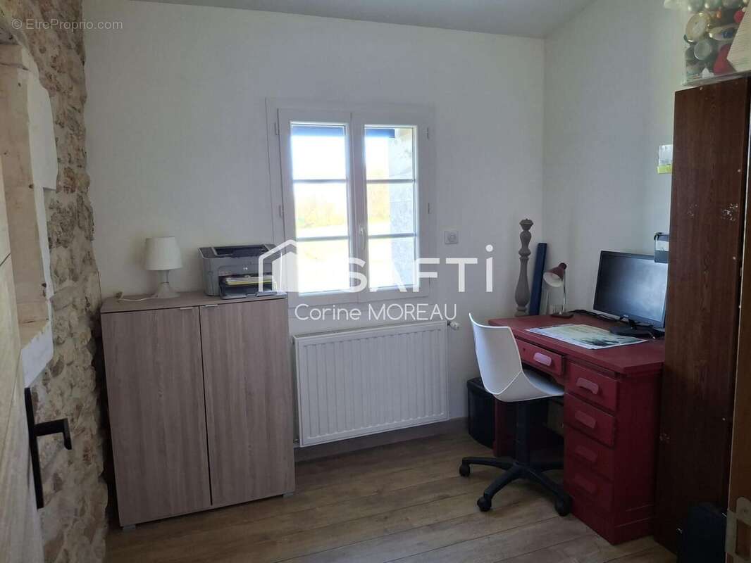 Photo 9 - Maison à LINARS