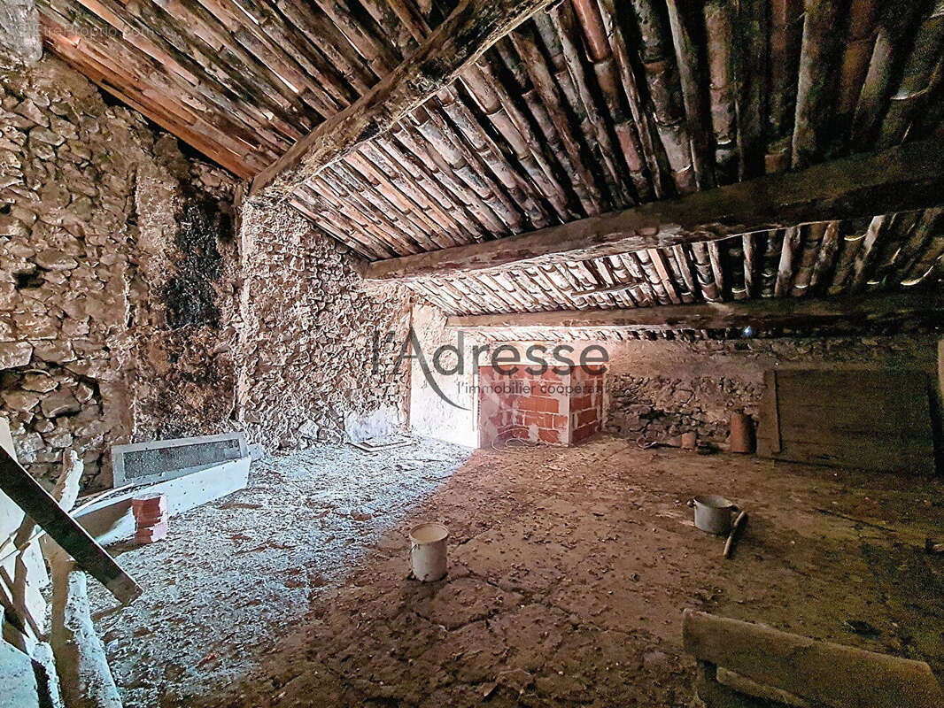 Maison à CLAVIERS