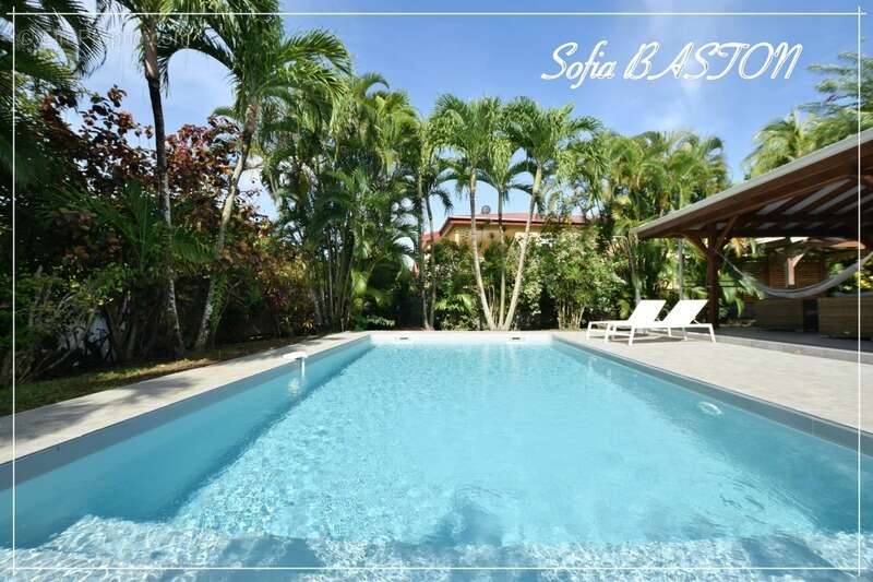 Maison à LES TROIS-ILETS