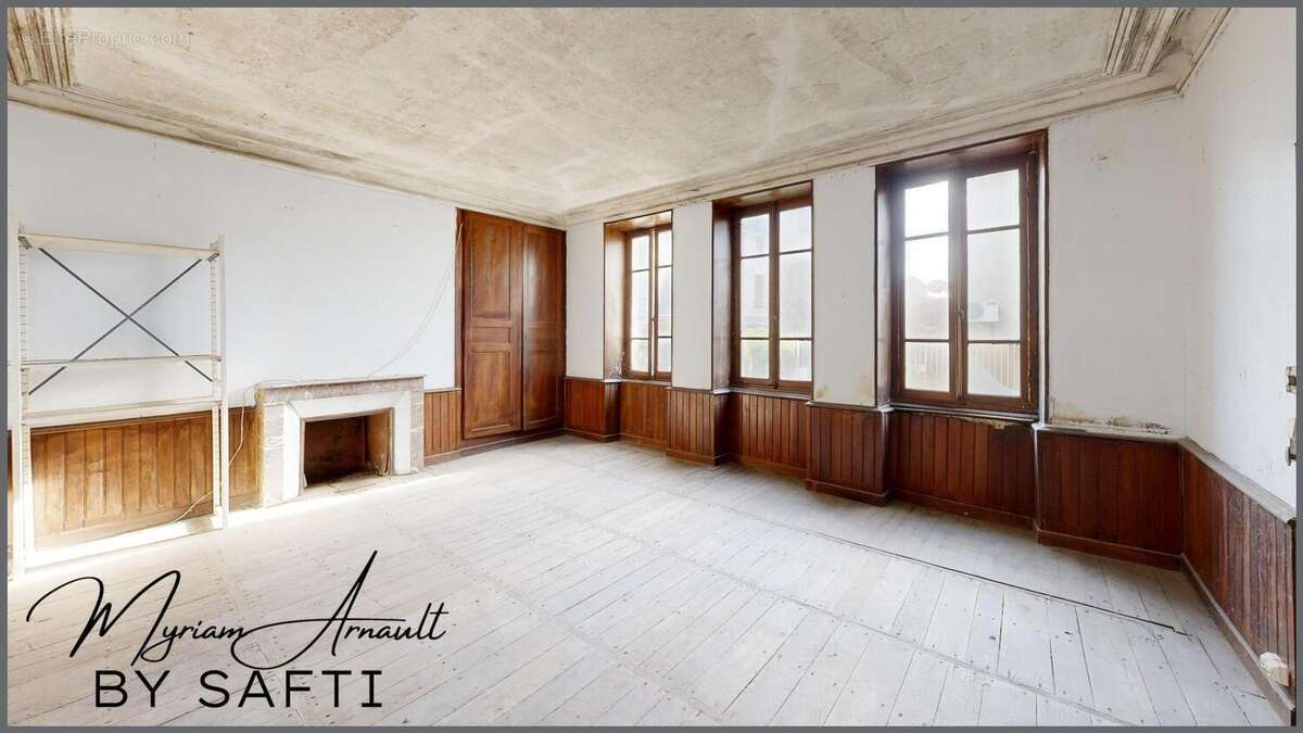 Maison 190 m² à Dun-Le-Palestel  - photo 4