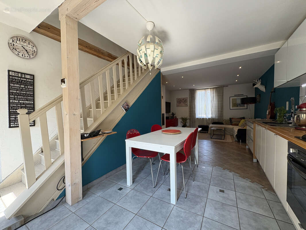 Maison 6 pièces de 140m2 - photo 3