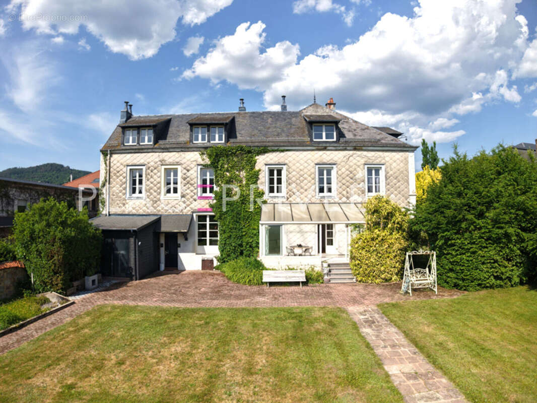 Maison à LE THILLOT
