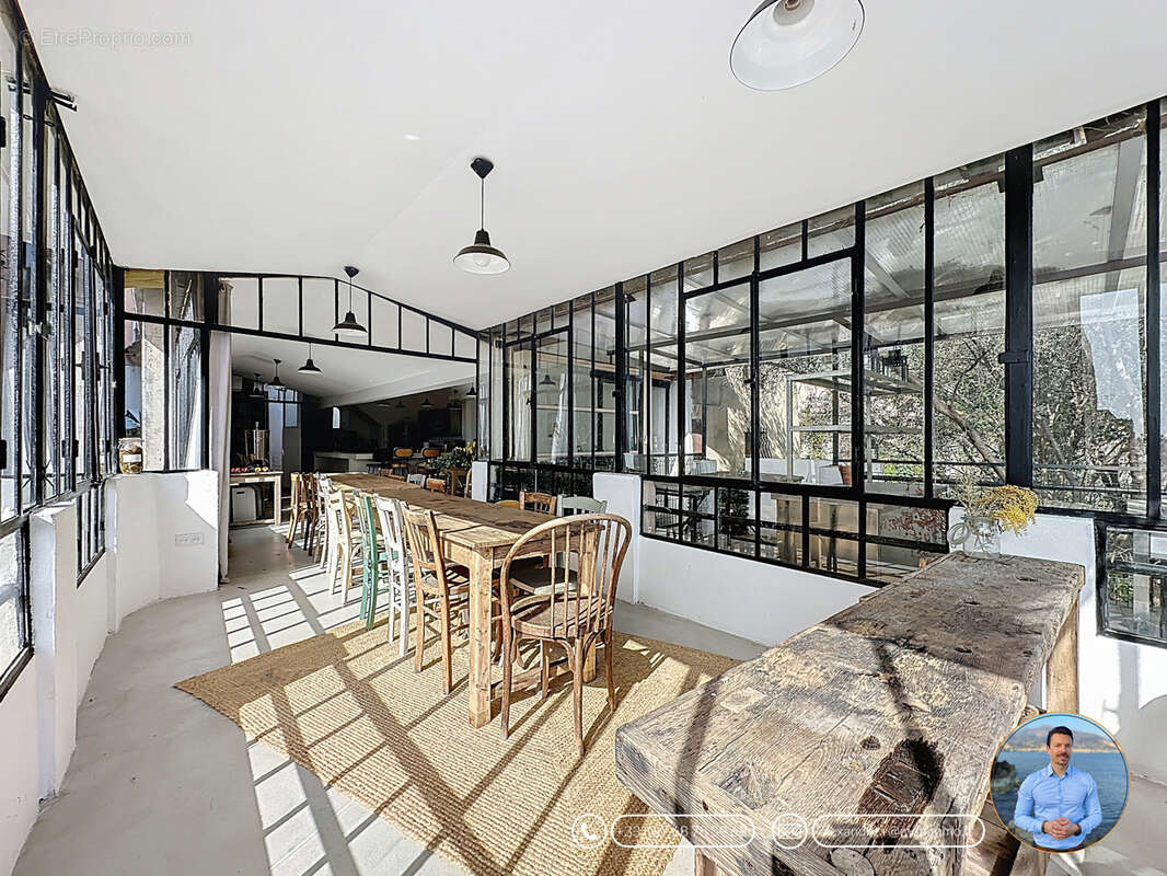 Commerce à CASTELLAR