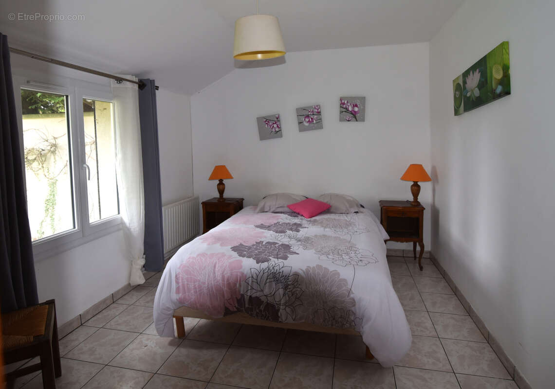 Maison à SAINTE-HONORINE-DU-FAY