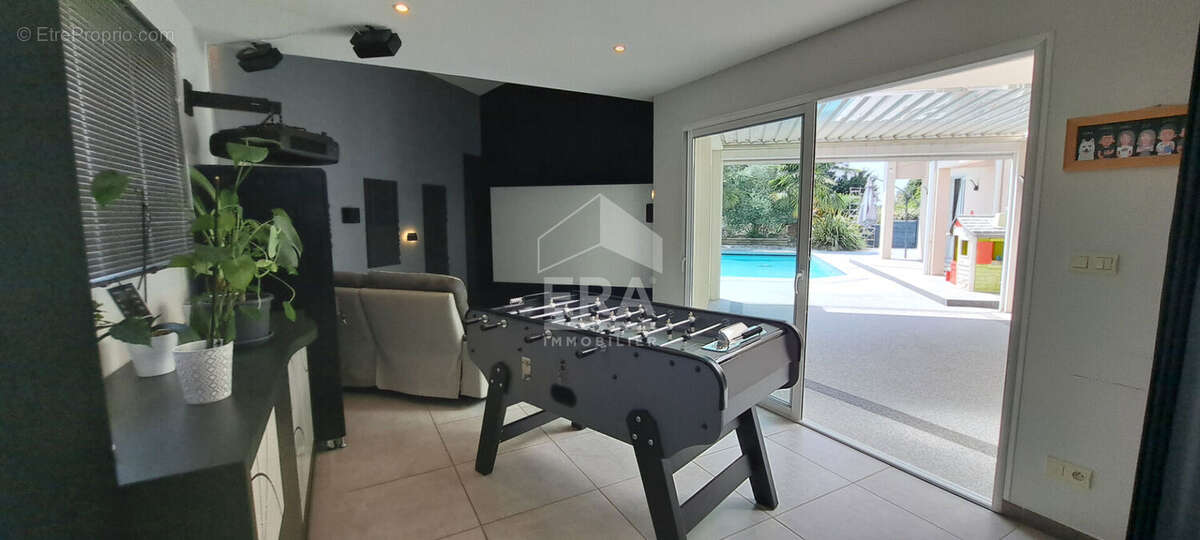 Maison à SAINT-MAURICE-DE-GOURDANS