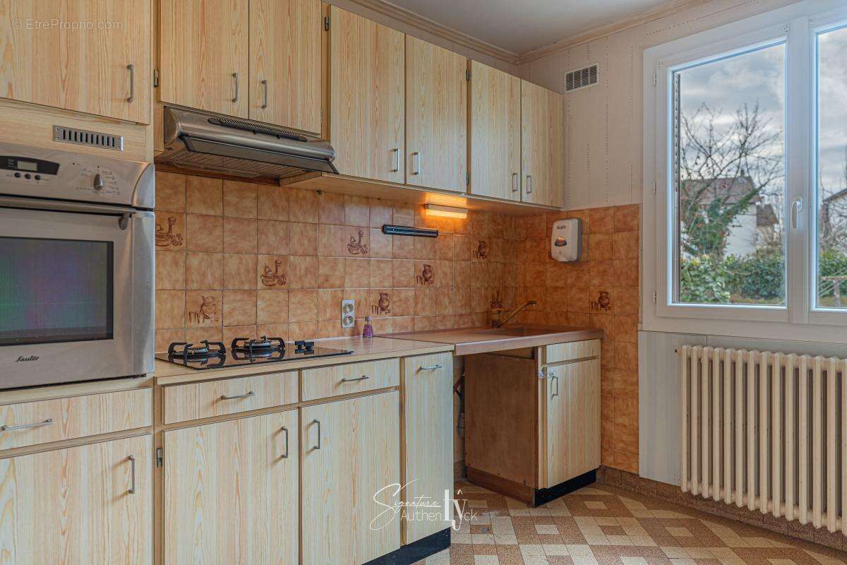 Maison à MAGNAC-BOURG