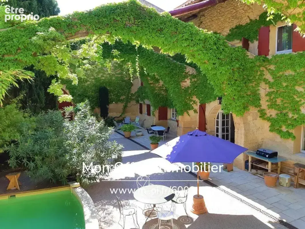 Référence : 6002-VCL - Maison de Maître du XVII - Cours intérieure et piscine - 20 minutes d'Aix en Provence - photo 1