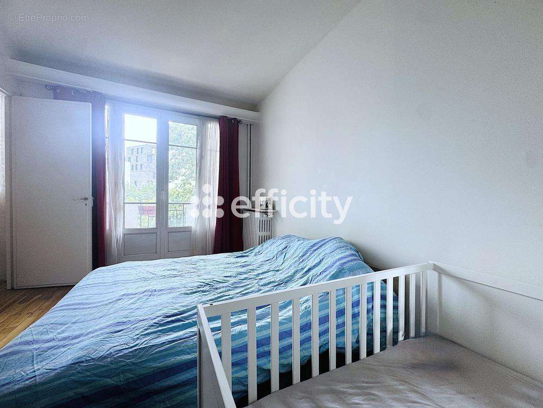 Appartement à PARIS-20E