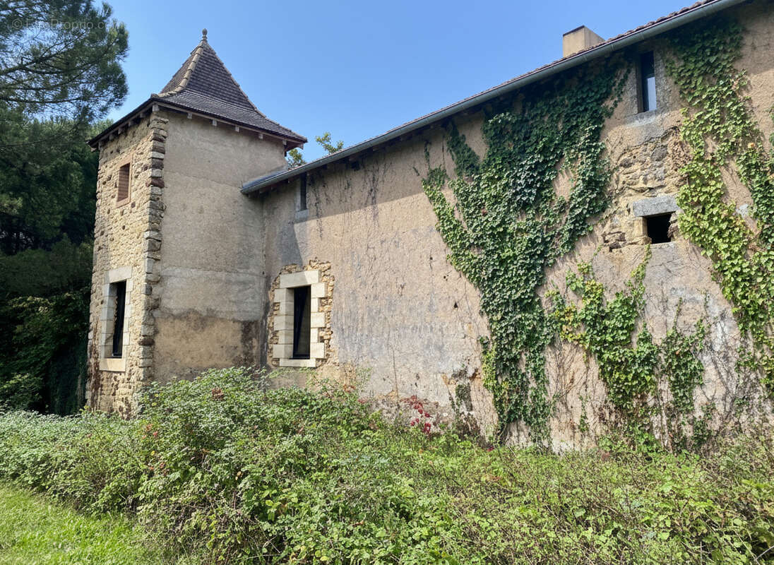 Maison à VEYRINES-DE-VERGT