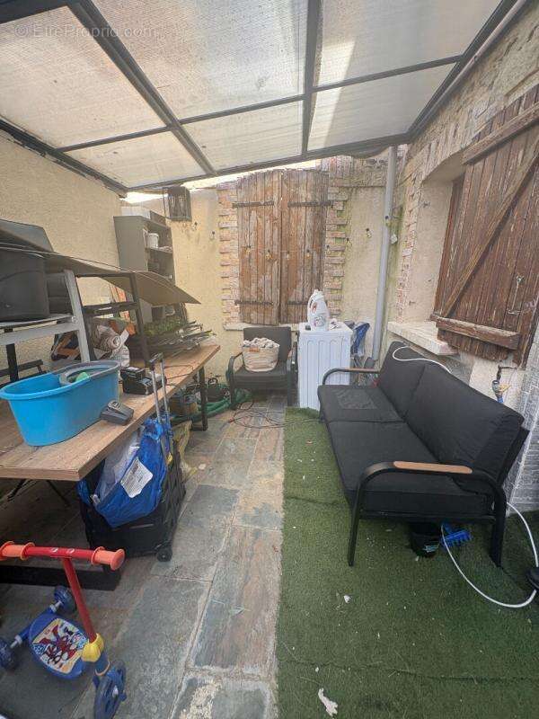 Appartement à MONTREVAULT