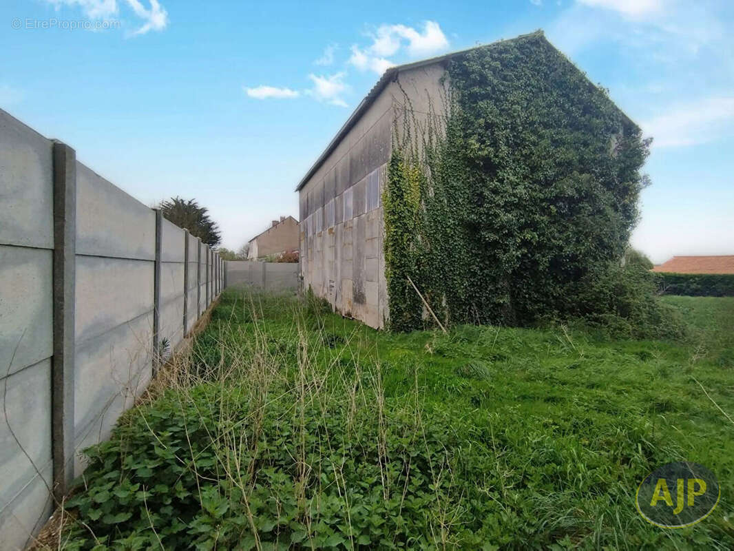 Maison à SAINT-ETIENNE-DU-BOIS