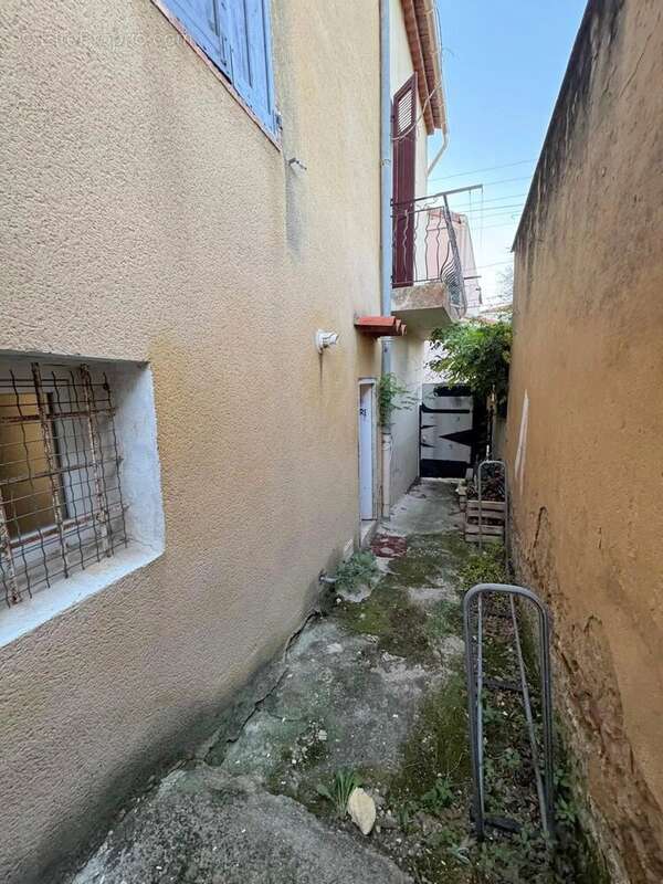 Appartement à SIX-FOURS-LES-PLAGES