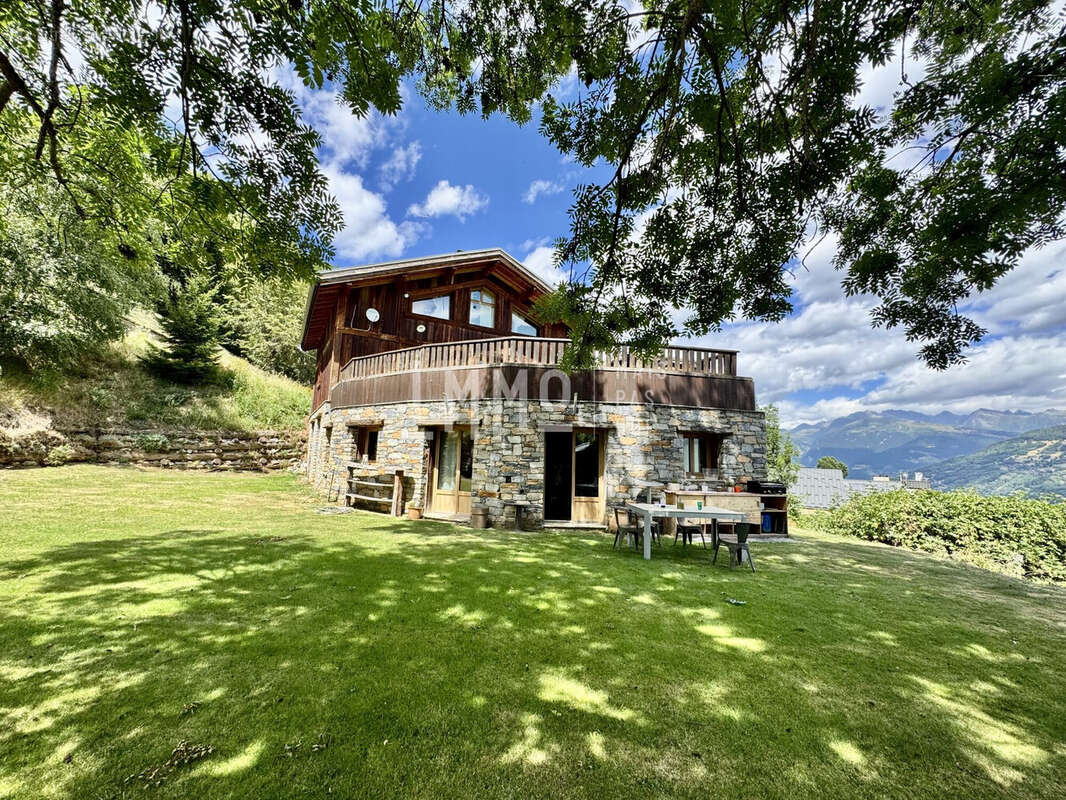 Maison à LES CHAPELLES