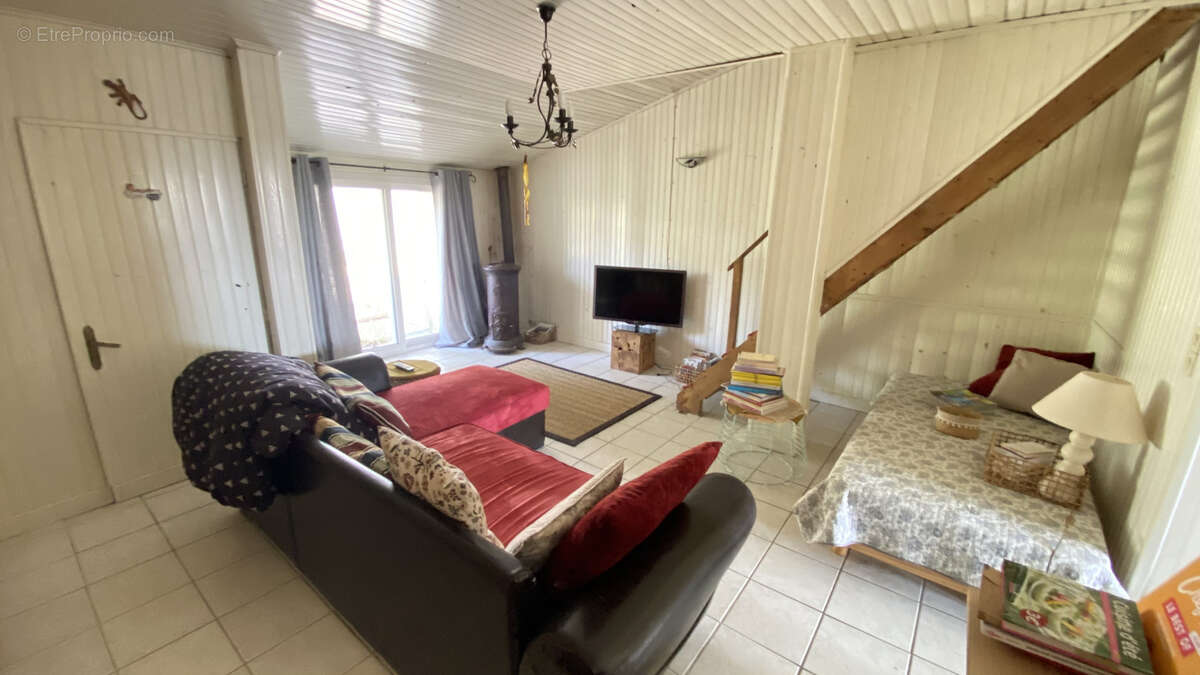 Maison à SAINT-FORT-SUR-GIRONDE