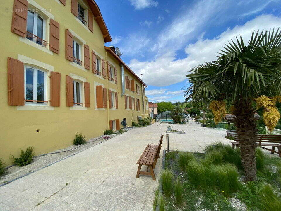 Commerce à CAZAUBON