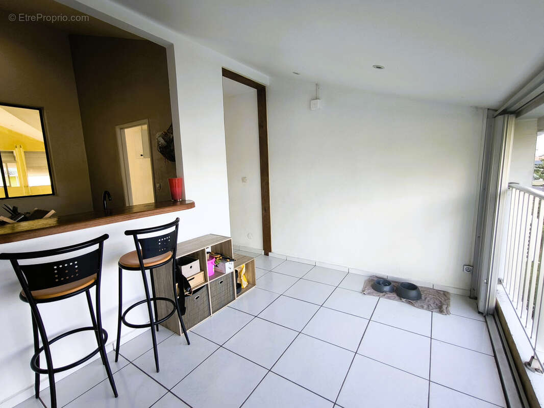 Appartement à BAIE-MAHAULT