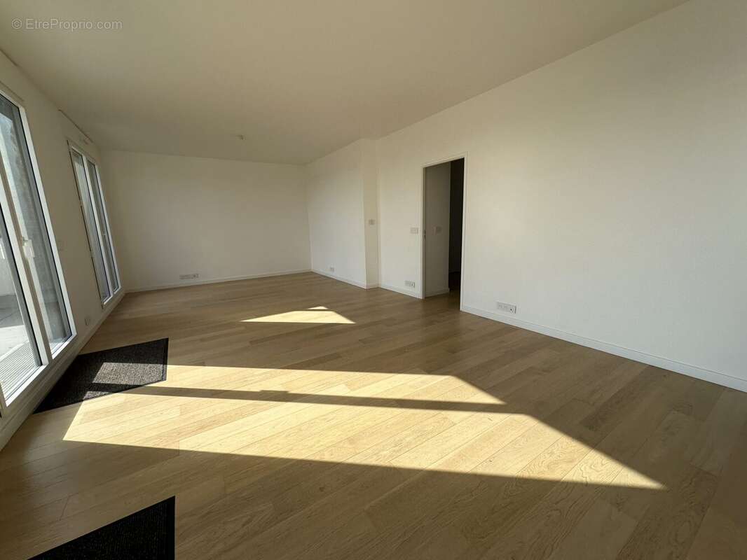 Appartement à SURESNES