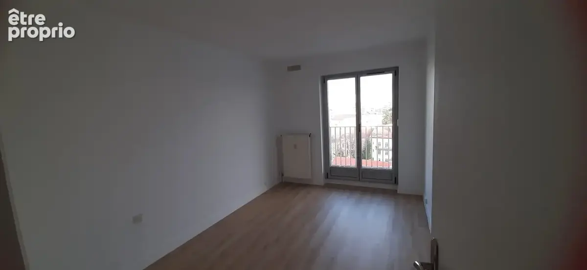 Appartement 6 pièces 135 m² à vendre à Reims (51100) - photo 18
