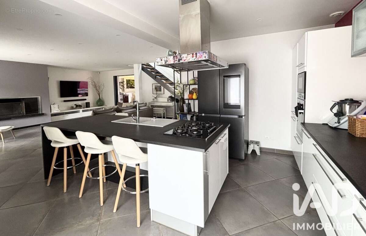 Maison 160 m² à Draveil  - photo 4