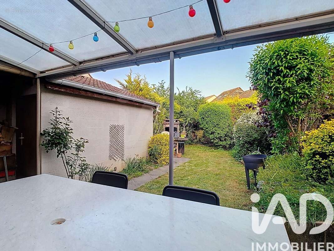 Photo 5 - Maison à VERT-SAINT-DENIS