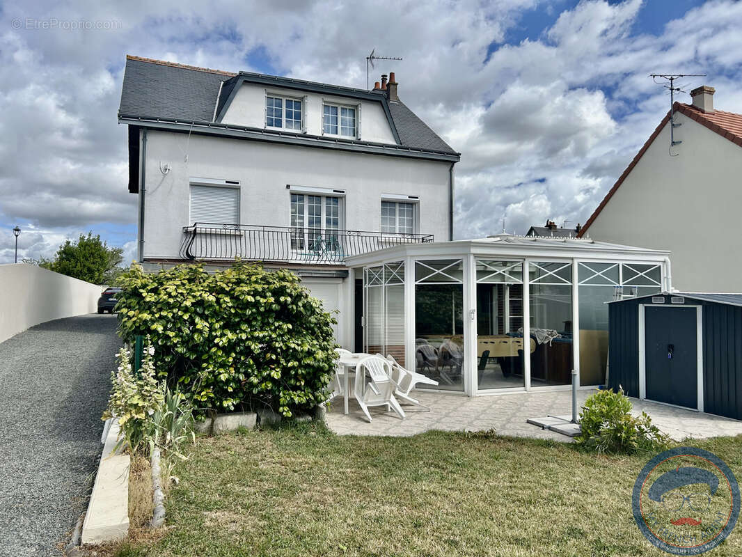 Maison à LA VILLE-AUX-DAMES