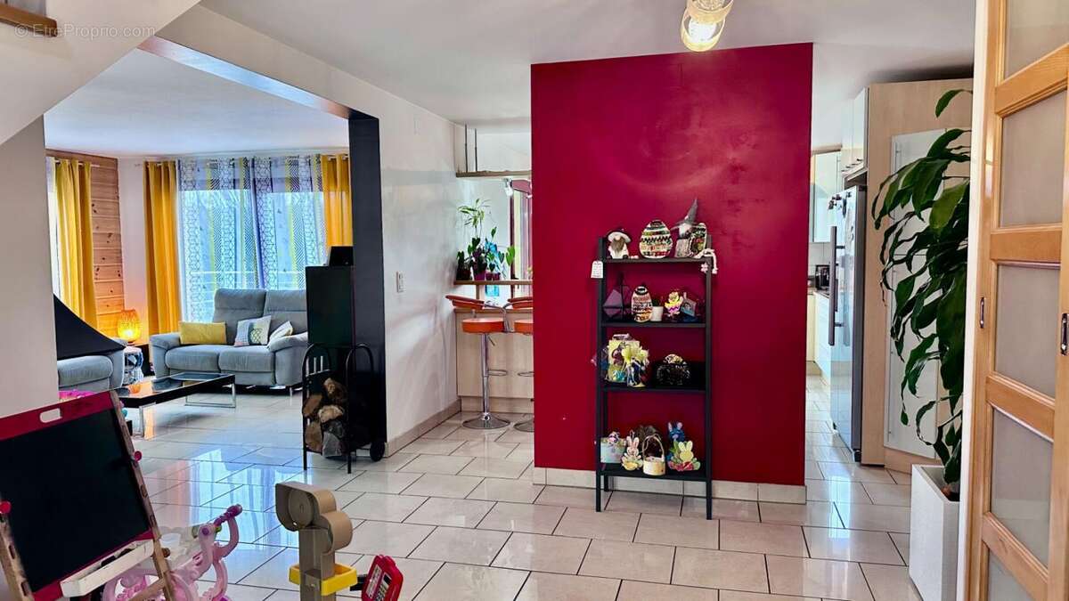 Maison à VILLARS-SOUS-ECOT