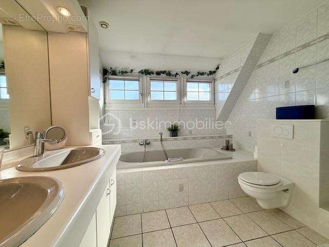 COUP DE CŒUR À KEMBS – Maison familiale avec grande terrasse - photo 19