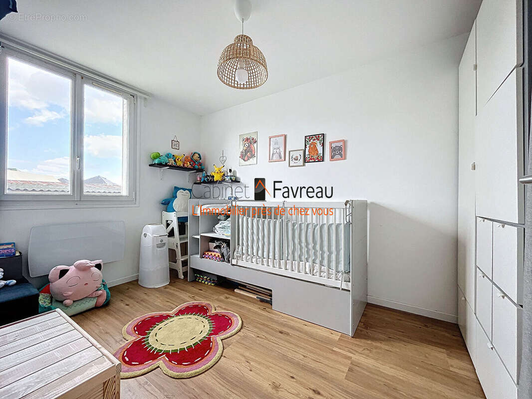 Appartement à THIAIS