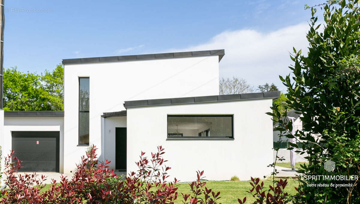 Maison à RIEC-SUR-BELON