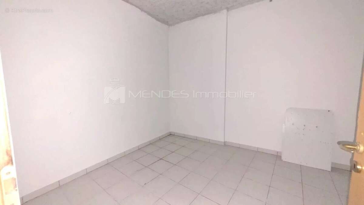 Murs commerciaux frontiere monaco - photo 10