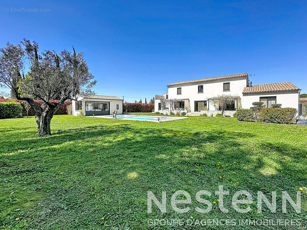 Maison à SAINT-MARTIN-DE-CRAU