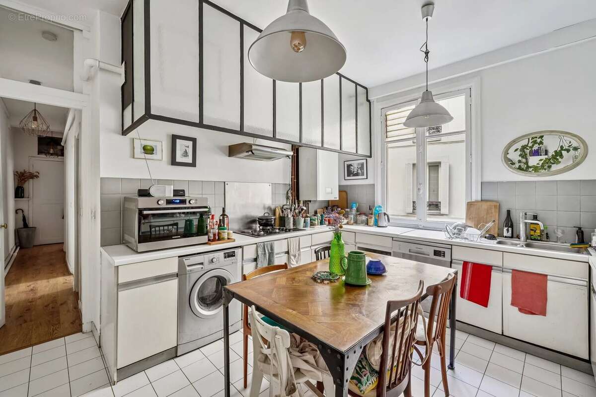Appartement à PARIS-9E