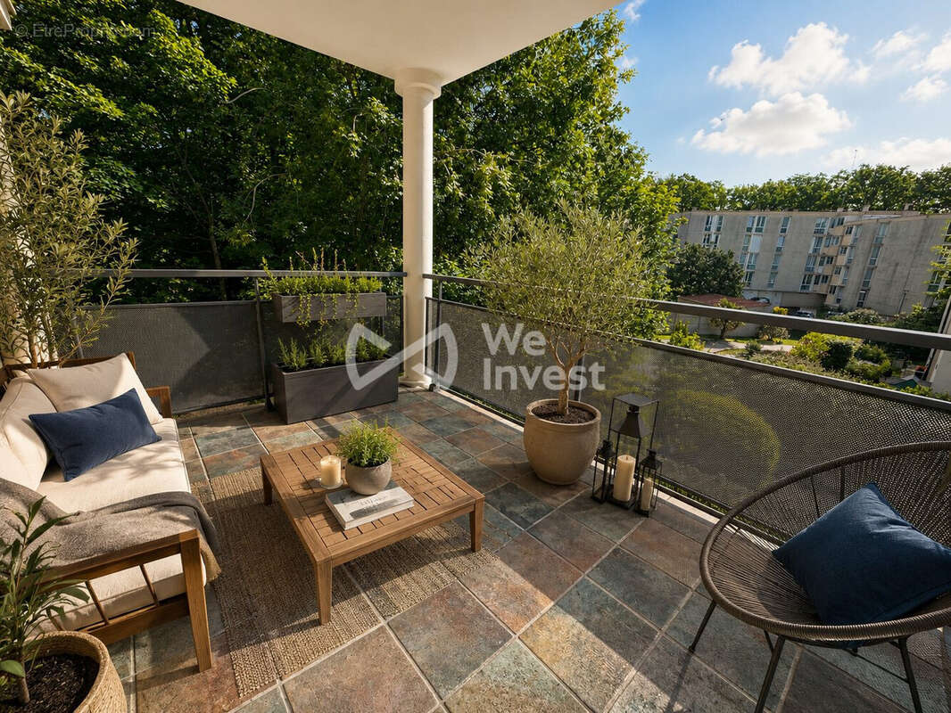 Appartement 81 m² à Le Plessis-Trevise  - photo 2