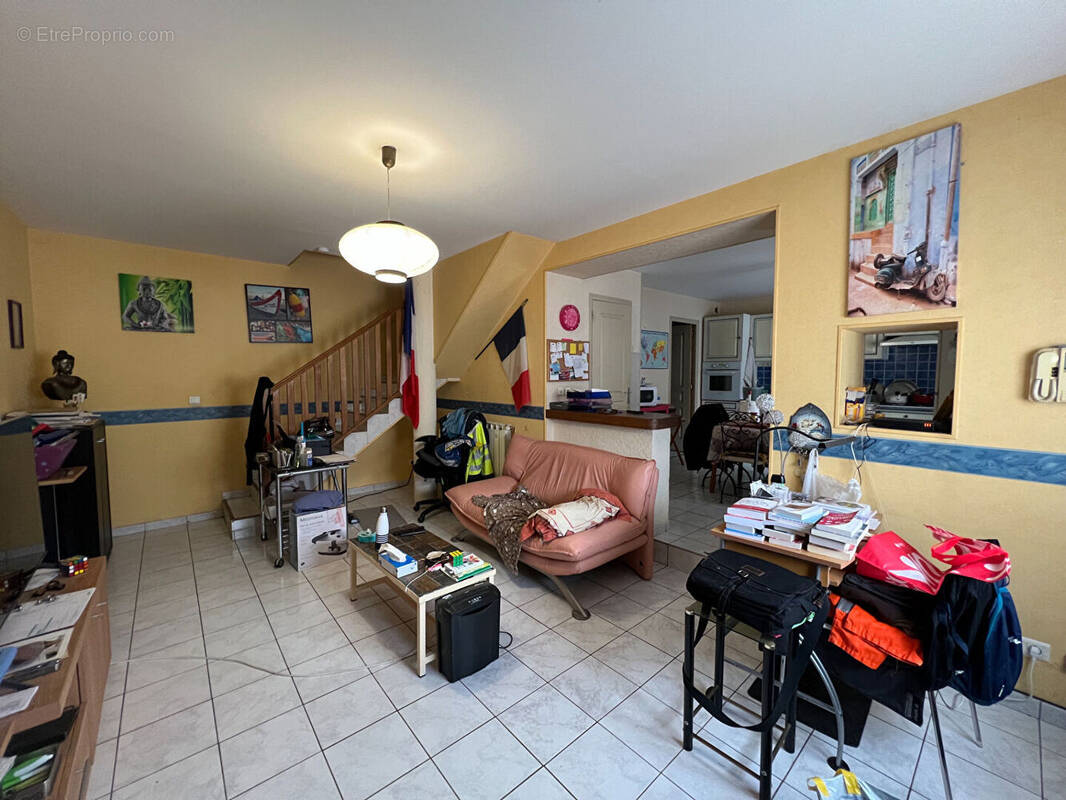 Appartement à FOURCHAMBAULT