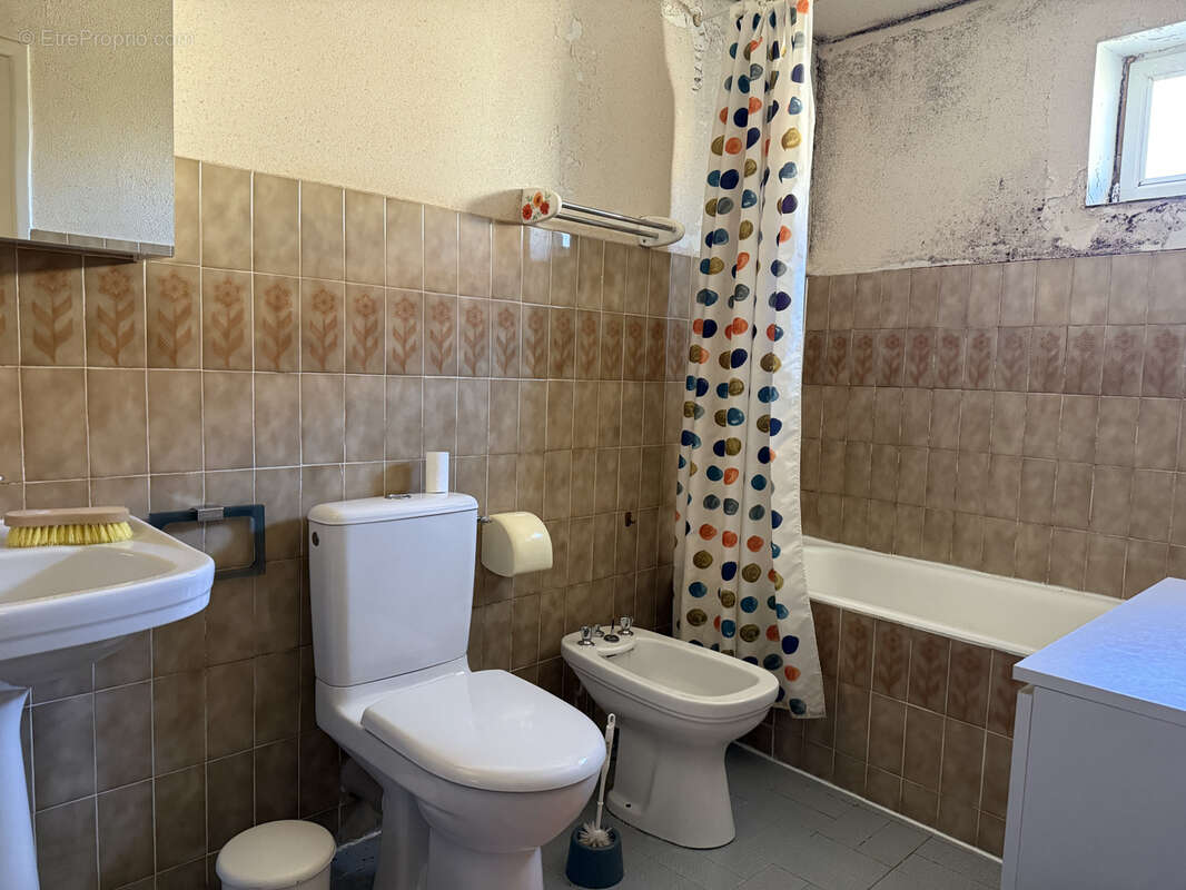 Maison à SAINT-PAUL-DE-VEZELIN