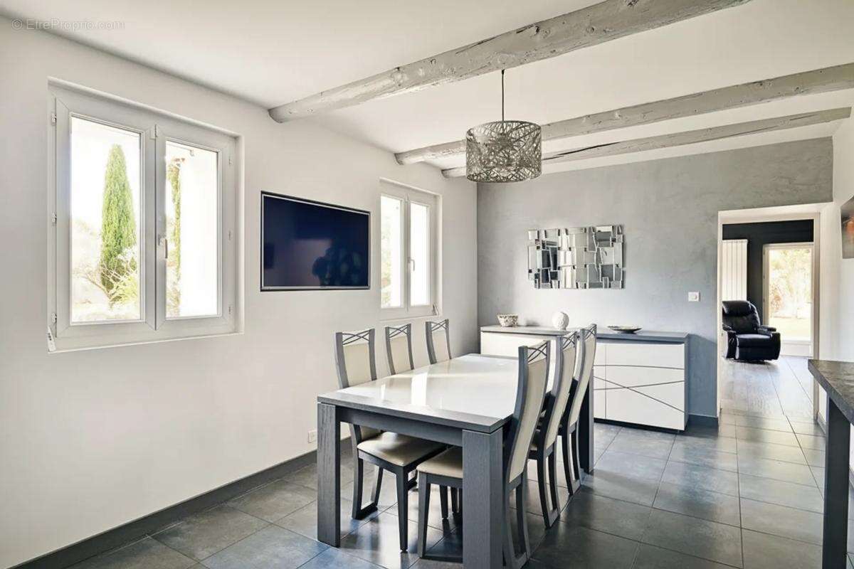Maison à MONTEUX