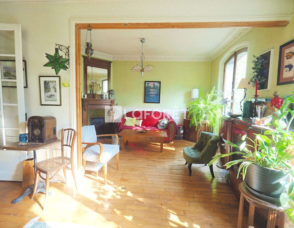 Appartement à PARIS-20E