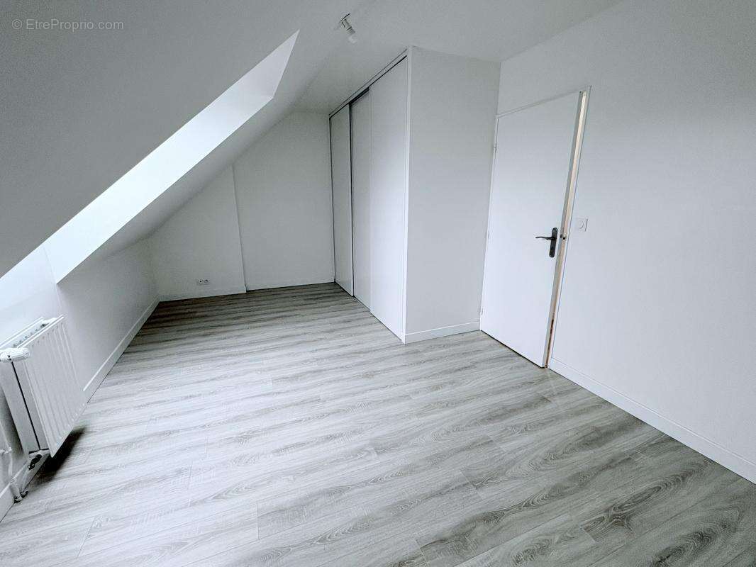 Appartement à NOYAL-CHATILLON-SUR-SEICHE