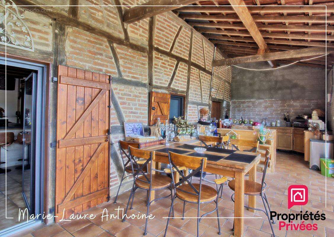 Maison Saint Germain Du Bois 4 pièce(s) 138 m2 - photo 14
