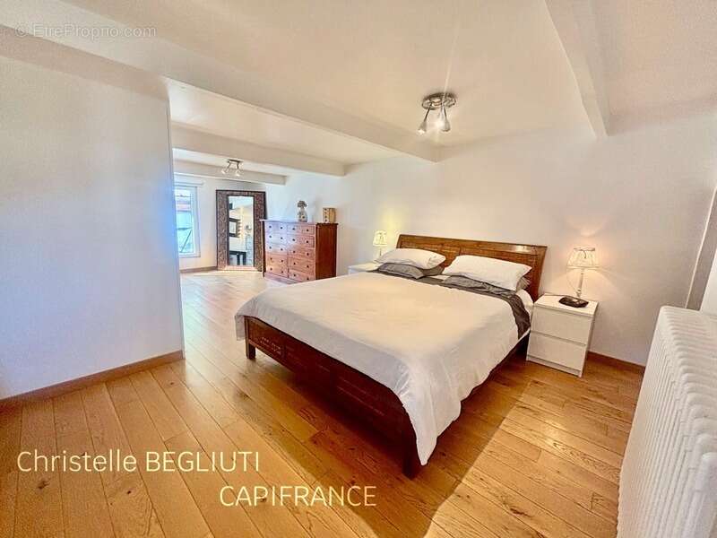 Maison à VERT-SAINT-DENIS