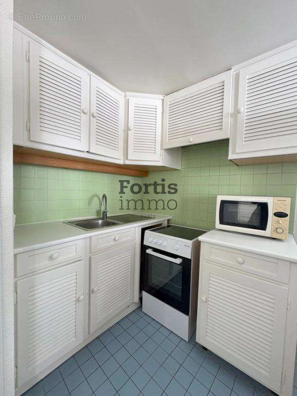 Appartement à PARIS-7E
