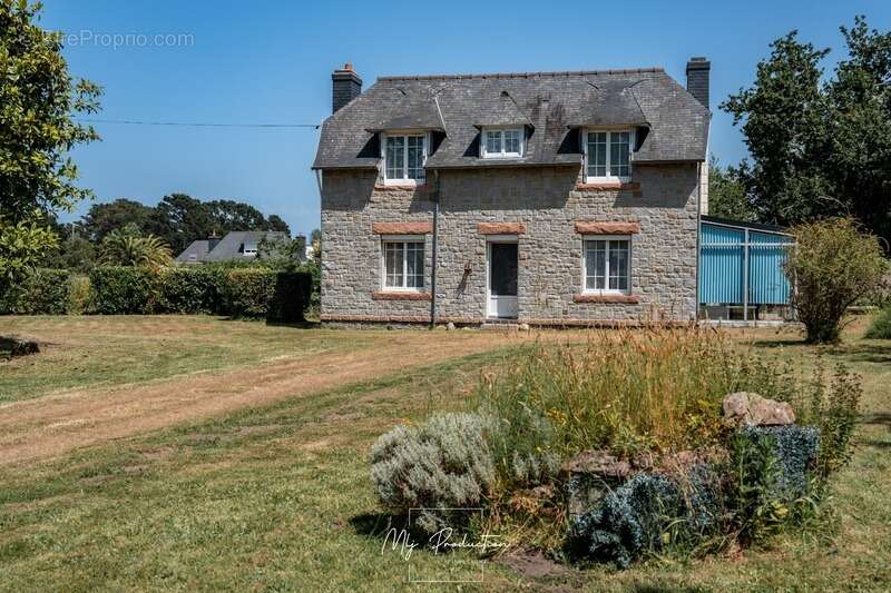 Maison à TREGASTEL