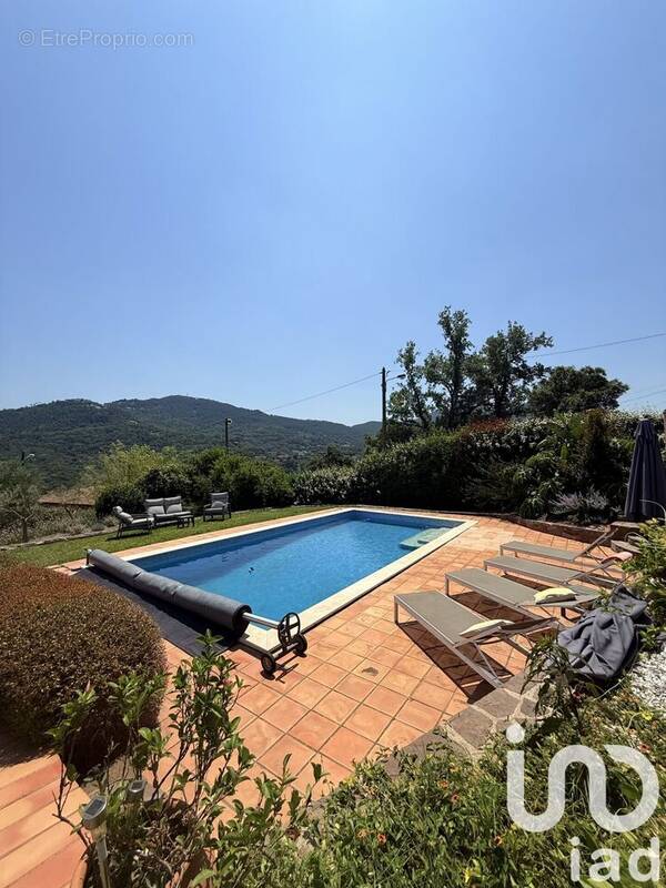Photo 1 - Maison à LES ADRETS-DE-L&#039;ESTEREL