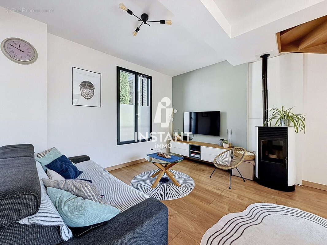 Appartement 85 m² à Maisons-Alfort  - photo 2