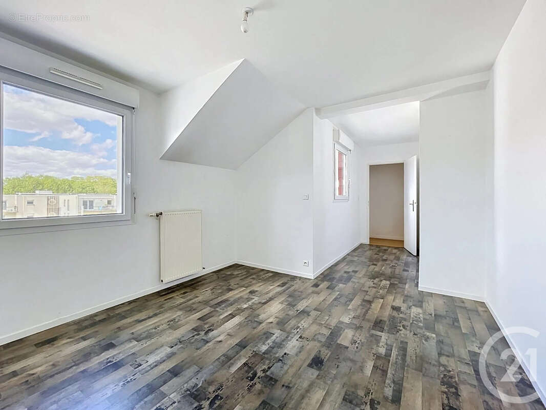 Appartement 95 m² à Epinal  - photo 10