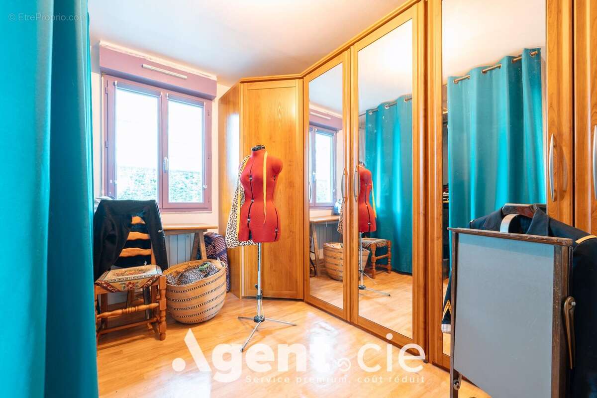 Maison à LE MOLAY-LITTRY