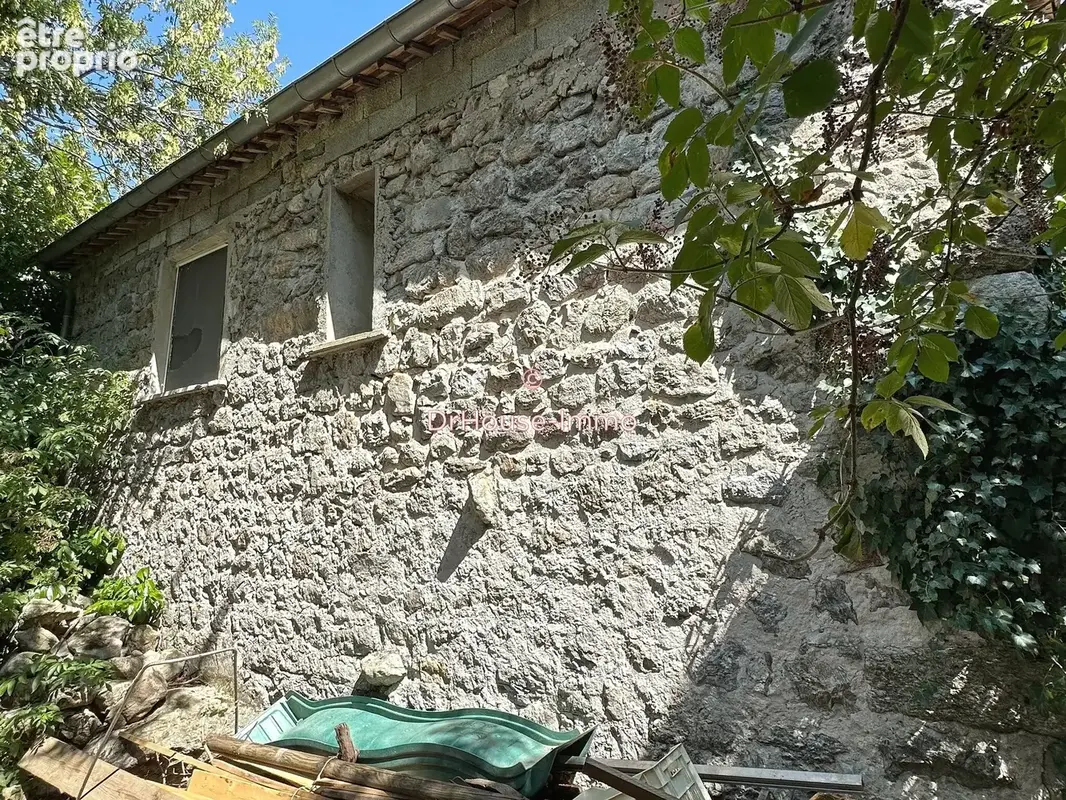 Maison 70 m² à Mayres  - photo 4