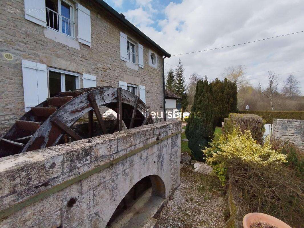 Maison 300m² Perrancey-les-Vieux Moulins - photo 5