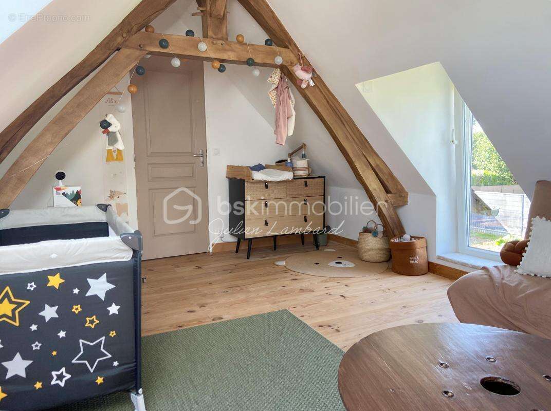 Maison à vendre Mesnil Raoul – 204 m² – 4 chambres (5 possibles) – Terrain de plus de 1 000 m² – Garage – DPE C - photo 8