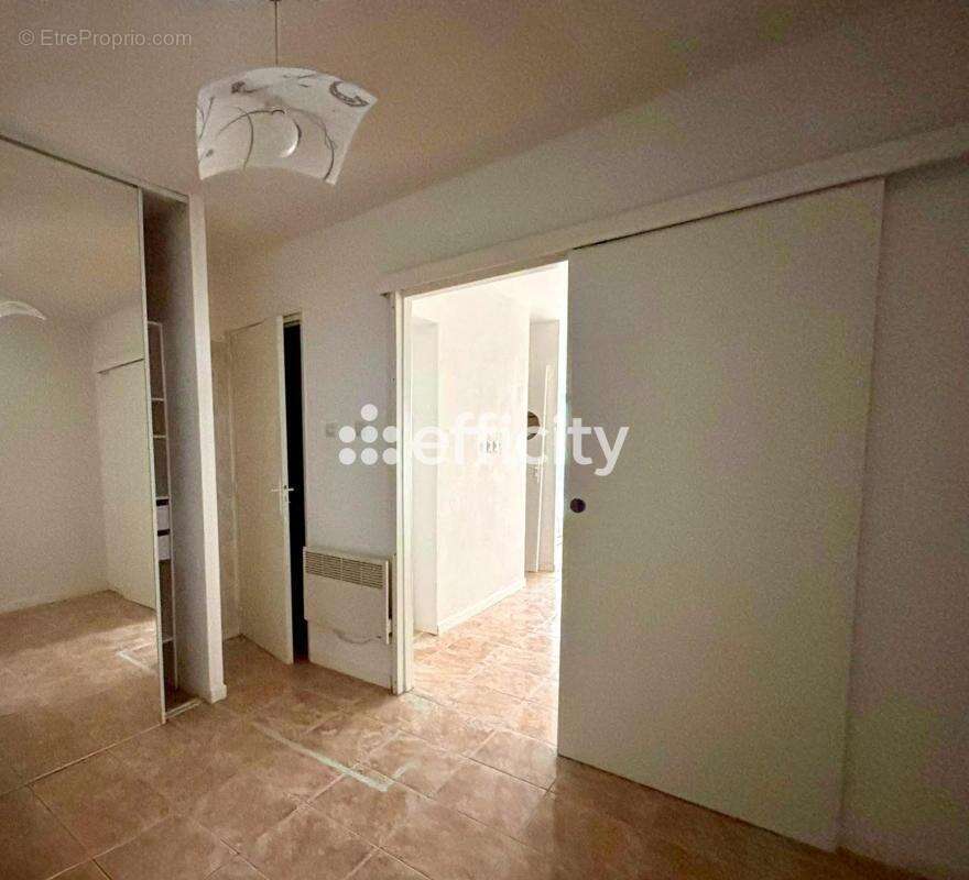 Locaux/Biens immobiliers - photo 5